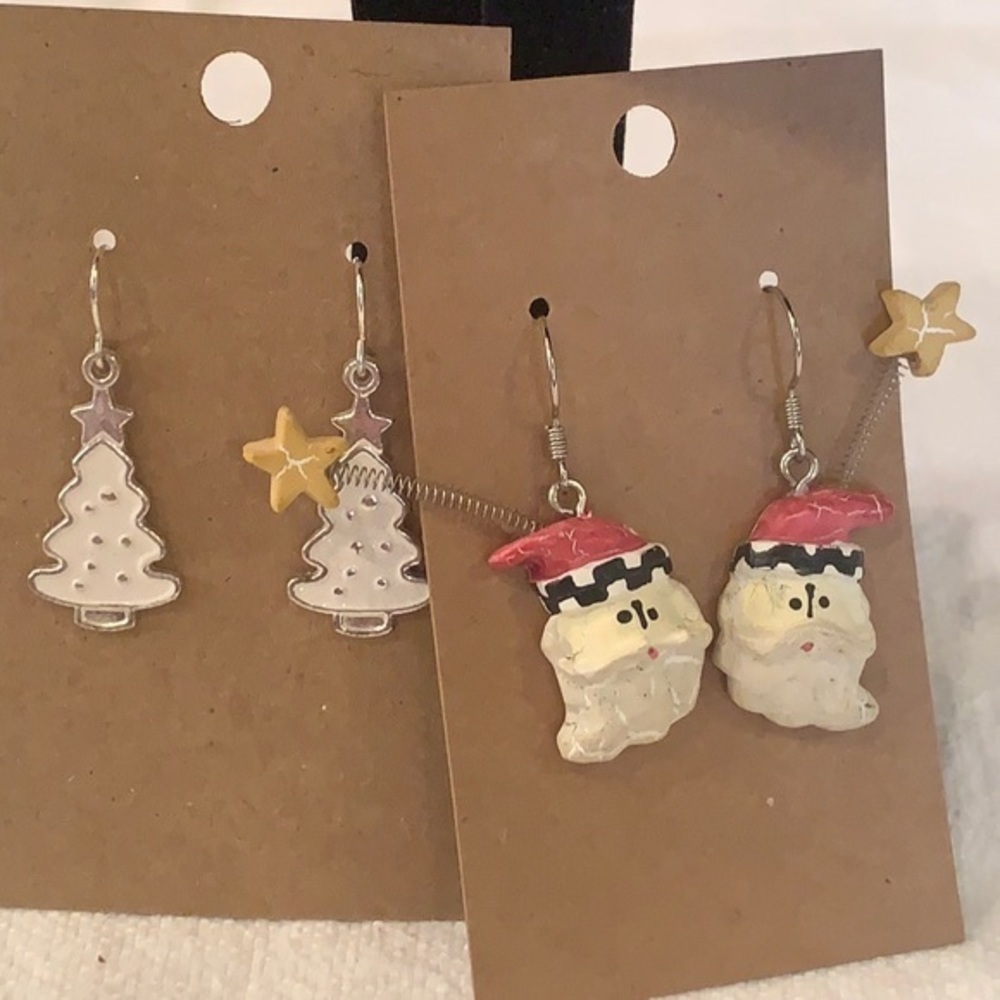💐5/25 2 pair Christmas earrings Santa clause stars white trees dangle earrings